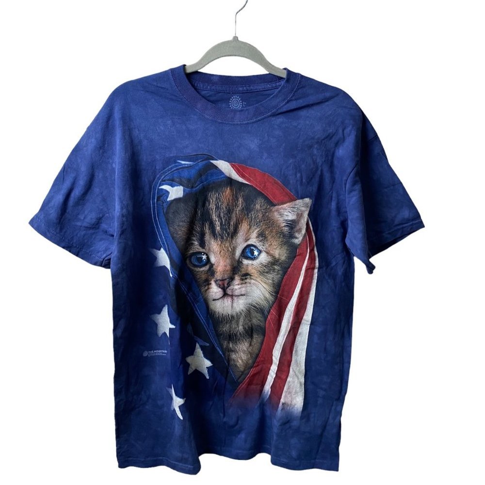 NWOT The Mountain Women Sz Large Patriotic Kitten Graphic 100%‎ Cotton Tee Shirt